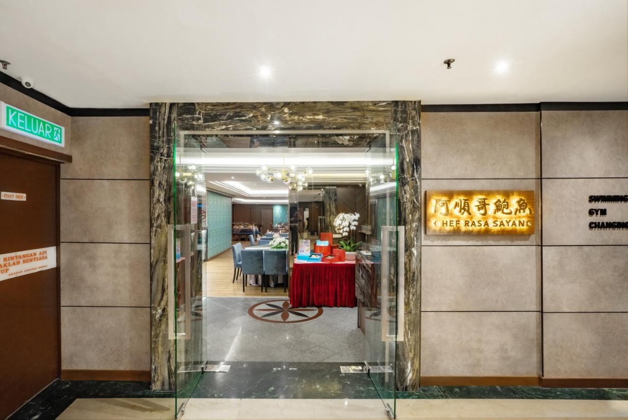 Crystal Crown Hotel Petaling Jaya Zewnętrze zdjęcie